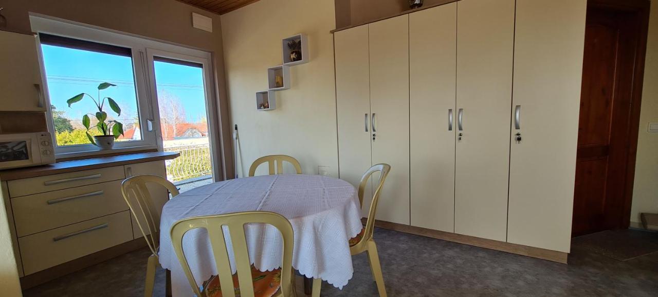 Hajas Familia Kiado Szobak Balatonmáriafürdő Exteriör bild