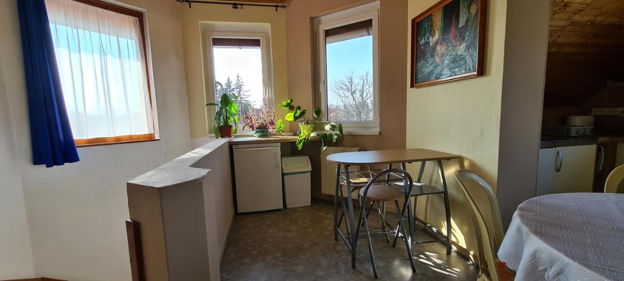 Hajas Familia Kiado Szobak Balatonmáriafürdő Exteriör bild